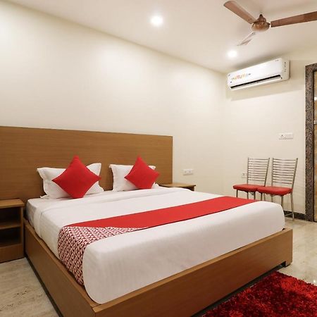 Oyo 61050 S S K Continental Hotel Juhi Bari Esterno foto